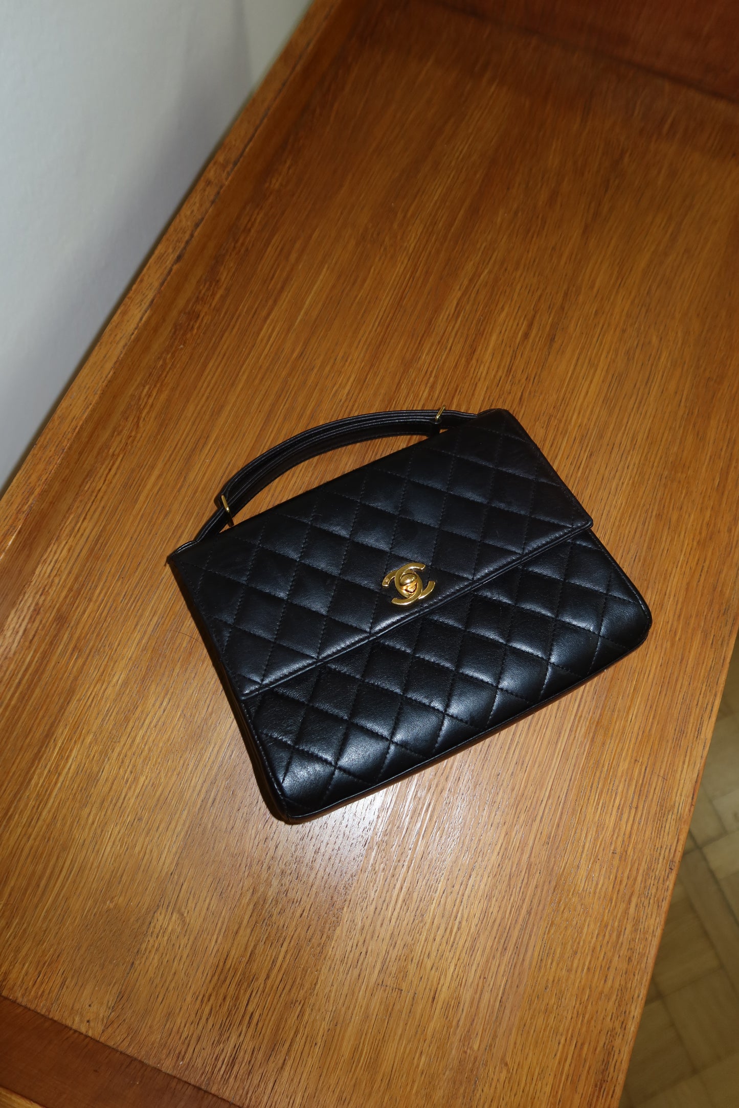 CHANEL TOP HANDLE FLAP TWIST LOCK POCHETTE