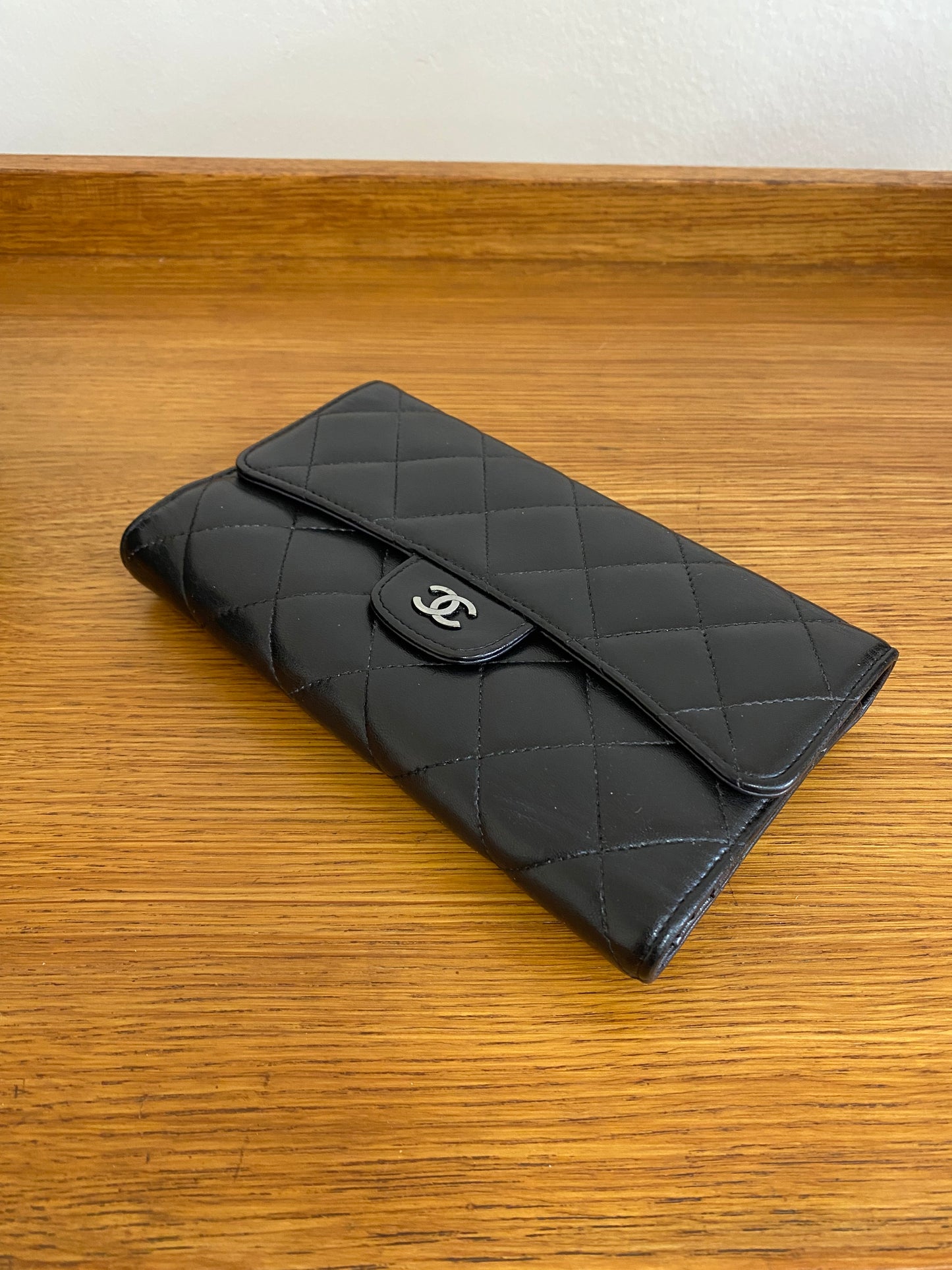 CHANEL CLASSIC WALLET BLACK SERIES 10