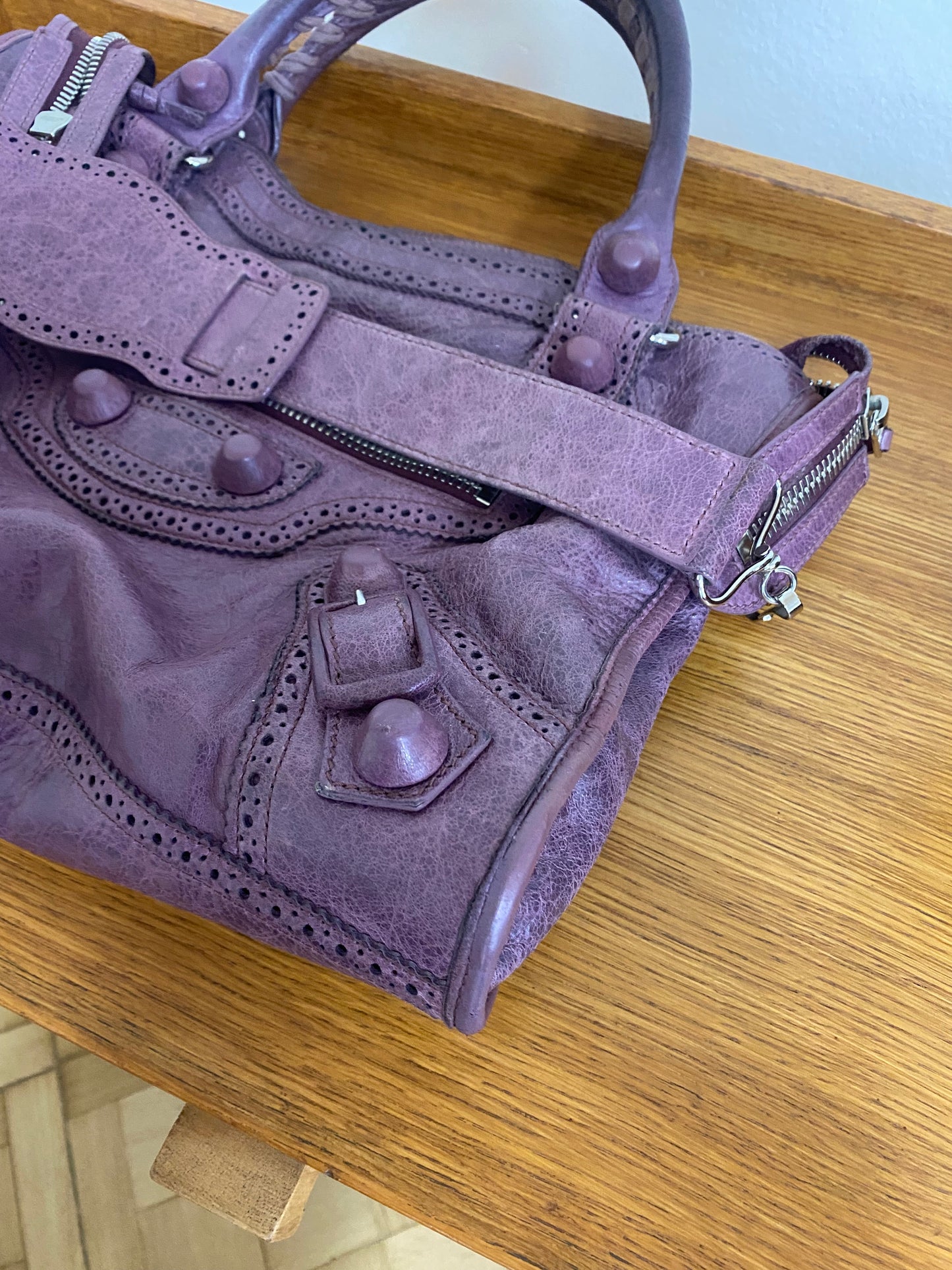 BALENCIAGA CITY BAG PURPLE LACE