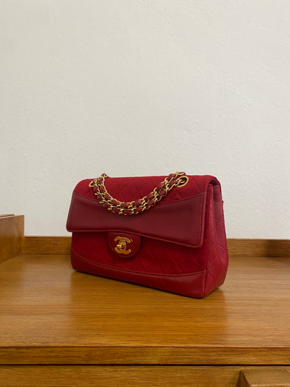 CHANEL SINGLE FLAP BAG TWIST LOCK RED