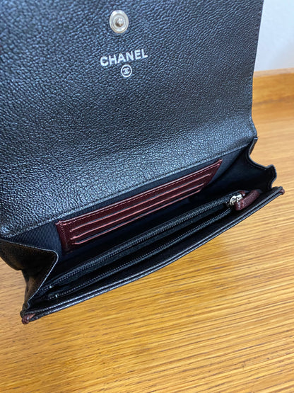 CHANEL QUILTED WALLET BLACK/BURGUNDY SMALL