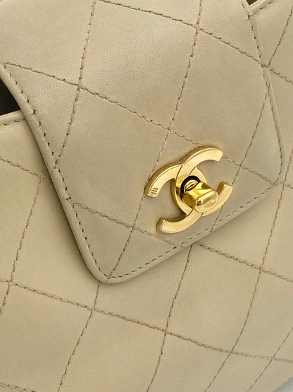 CHANEL KELLY SHOULDER BAG