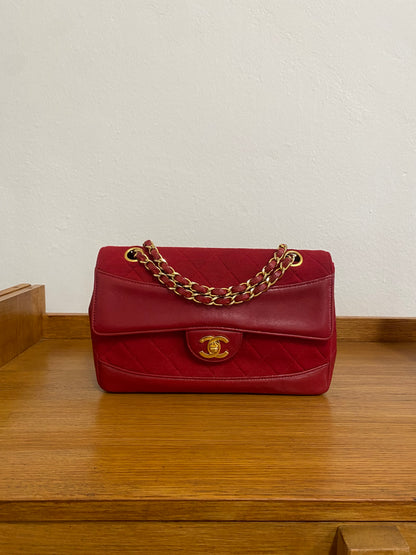 CHANEL SINGLE FLAP BAG TWIST LOCK RED