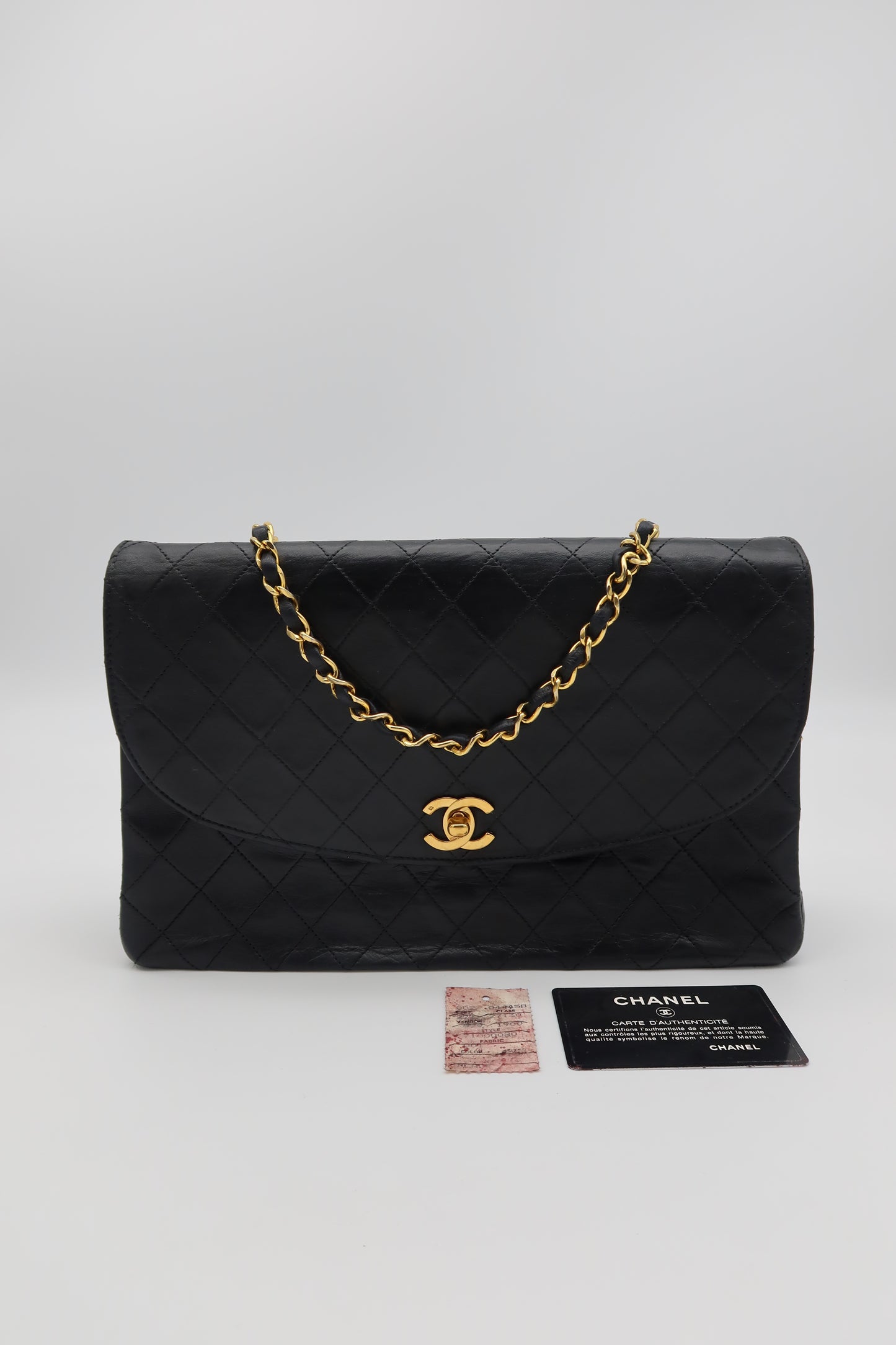 CHANEL MATELASSE FLAP BAG TWIST LOCK