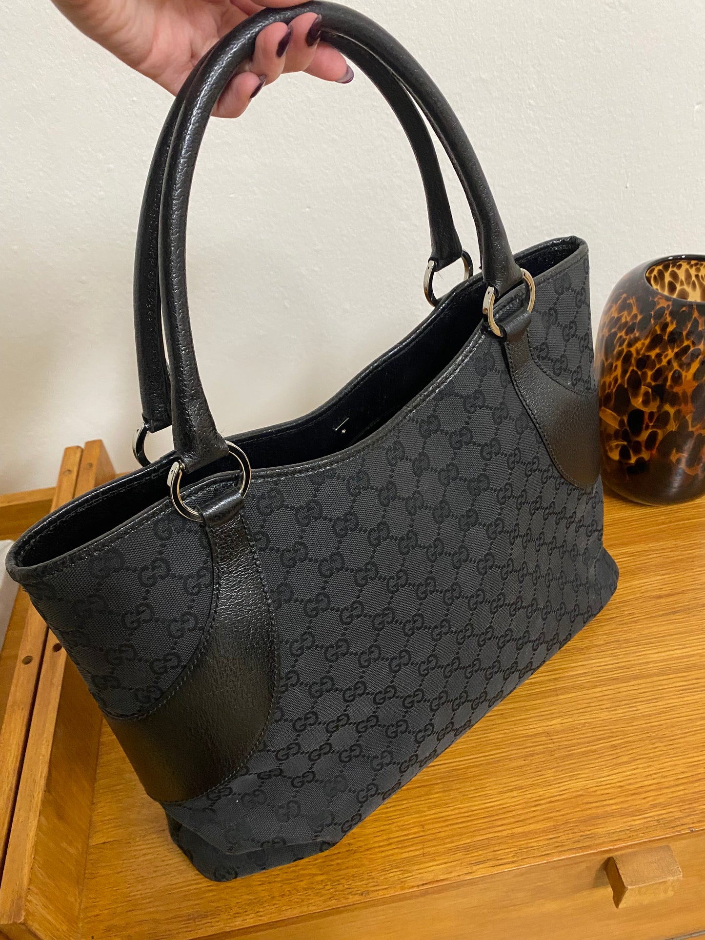 GUCCI GG MONOGRAM BLACK TOTE BAG