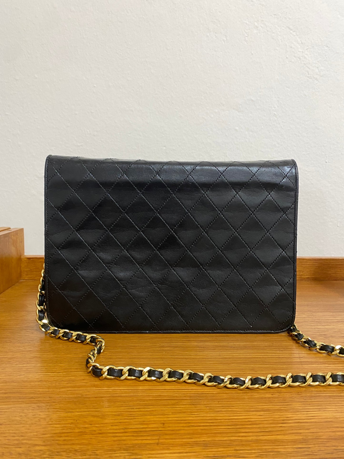 CHANEL CLASSIC SINGLE FLAP - ENTRUPY V CENĚ