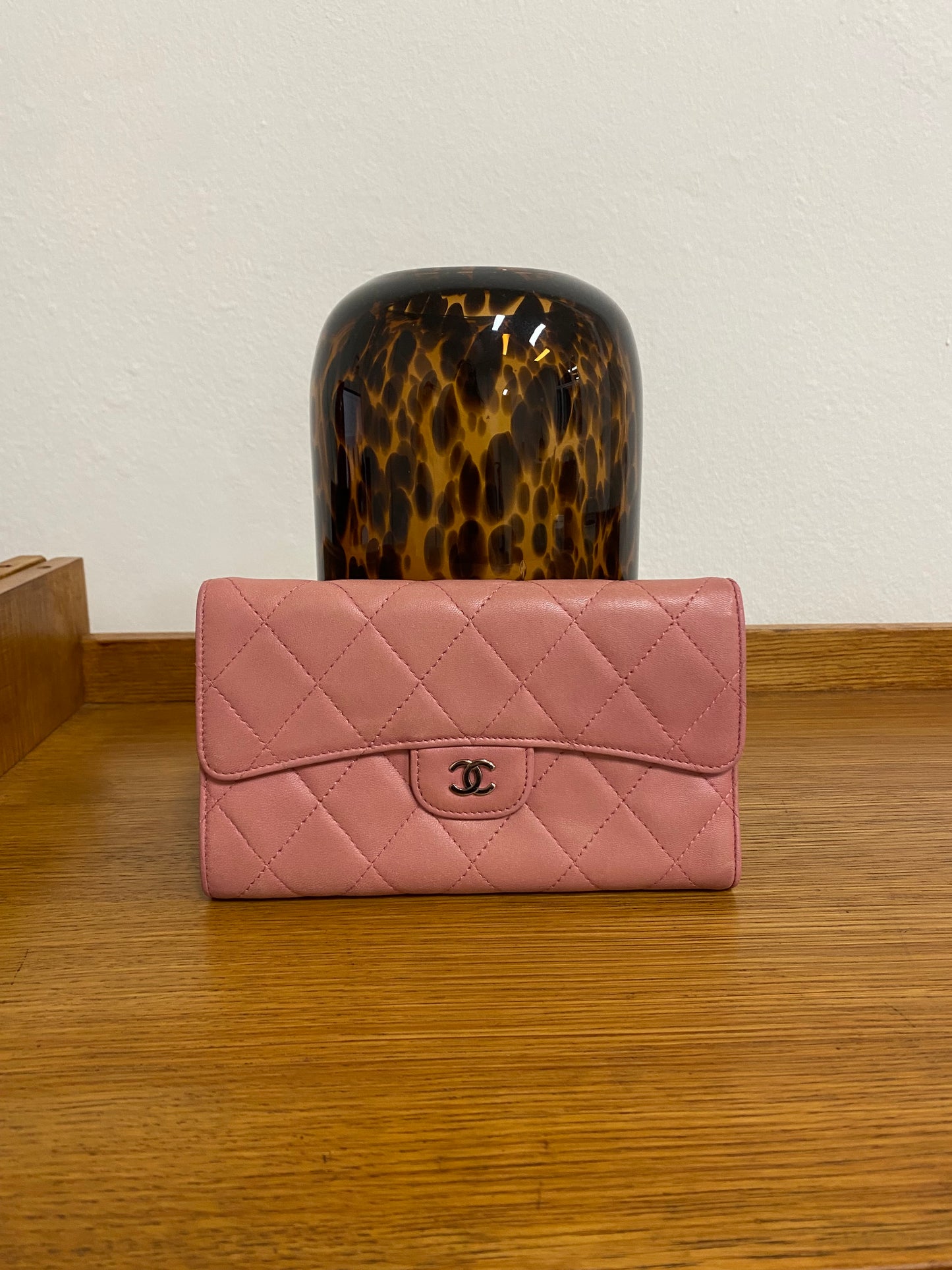 CHANEL CLASSIC WALLET PINK