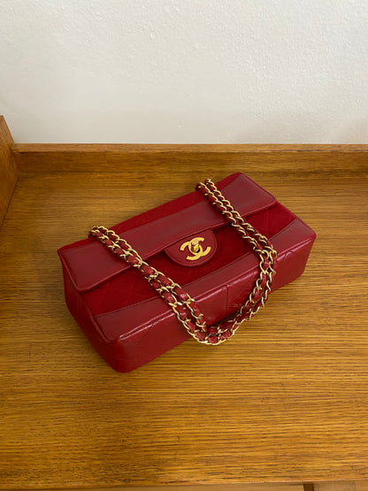 CHANEL SINGLE FLAP BAG TWIST LOCK RED